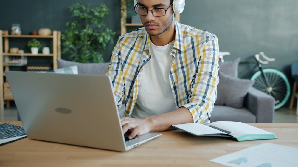 Terapia online vs presencial: ventajas, límites y cómo elegir
